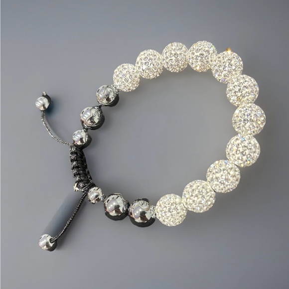 Jewelry - Elegant Silver and Black Beaded Bracelet